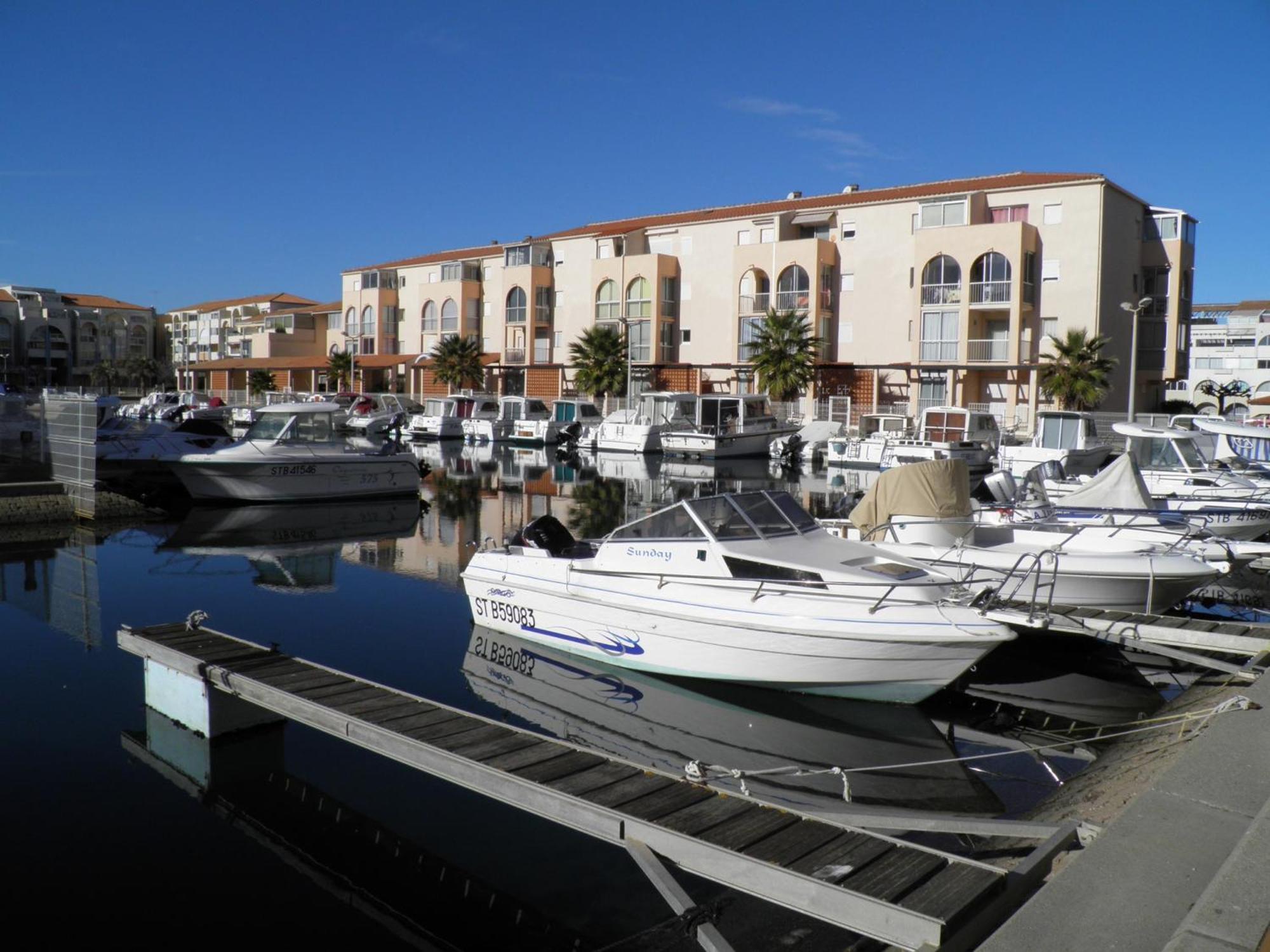 3P Climatise Avec Parking, Piscine, Proche Plage Et Commerces A Sete - Fr-1-338-497 Extérieur photo